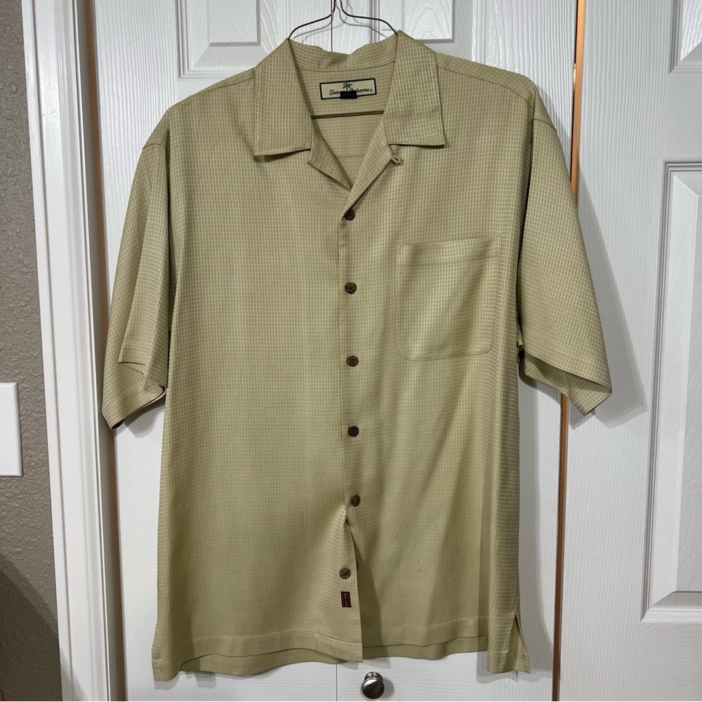 Tommy Bahama Silk Men’s M Shirt short sleeve Pale Gold Classic Preppy Casual